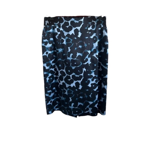 Ann Taylor- Women’s silk skirt - Picture 2 of 3